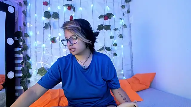 NovaGlitz online show from 23, 1, 2025