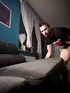 wariacik0024 online show from 9, 2, 2025