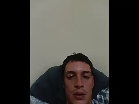 Snapshot of zeus67wrer chatting on 14, 11, 2025 zeus67wrer online show from 14, 11, 2025