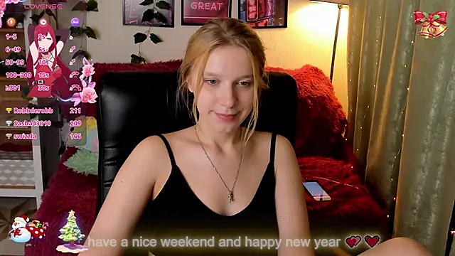 Snapshot of KarambaMoon chatting on 7, 12, 2024 KarambaMoon online show from 7, 12, 2024