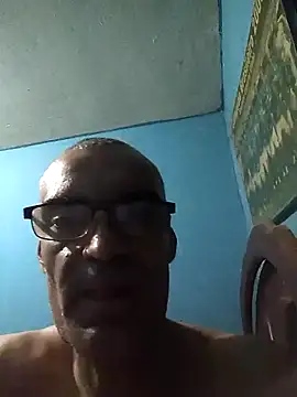 Snapshot of hugosafado333 chatting on 7, 12, 2024 hugosafado333 online show from 7, 12, 2024