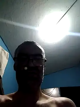 Snapshot of hugosafado333 chatting on 9, 1, 2025 hugosafado333 online show from 9, 1, 2025