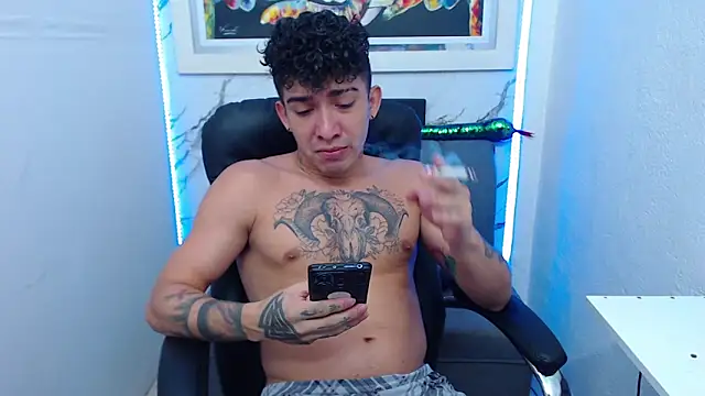 Snapshot of targuerian22 chatting on 9, 10, 2025 targuerian22 online show from 9, 10, 2025