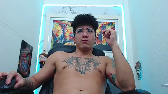 Snapshot of targuerian22 chatting on 24, 10, 2025 targuerian22 online show from 24, 10, 2025