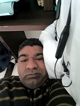 Snapshot of Gururonny07 chatting on 30, 12, 2024 Gururonny07 online show from 30, 12, 2024