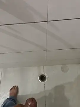 Snapshot of Gururonny07 chatting on 16, 10, 2025 Gururonny07 online show from 16, 10, 2025