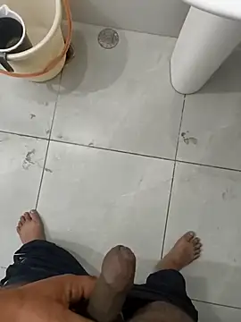 Snapshot of Gururonny07 chatting on 2, 11, 2025 Gururonny07 online show from 2, 11, 2025