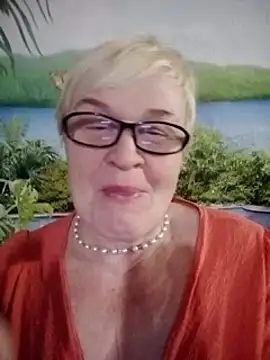 VioletSweet566 online show from 8, 12, 2024