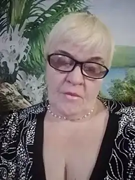 VioletSweet566 online show from 3, 2, 2025