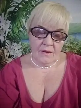 VioletSweet566 online show from 26, 2, 2025