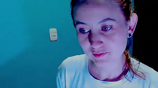 zoe jones3 online show from 5, 12, 2024