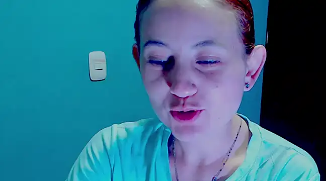 zoe jones3 online show from 16, 12, 2024