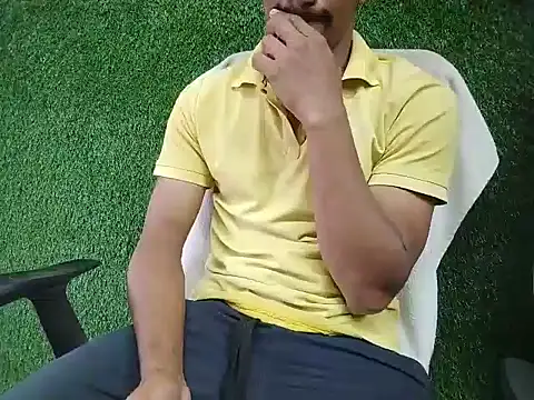 Snapshot of vicky0805 chatting on 30, 12, 2024 vicky0805 online show from 30, 12, 2024