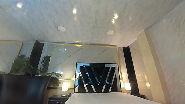 Princess Violett online show from 5, 12, 2025