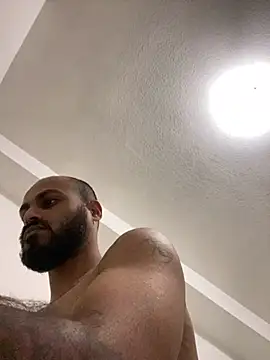 islandvybee55 online show from 30, 1, 2025