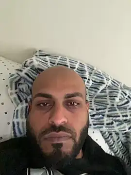 islandvybee55 online show from 16, 2, 2025