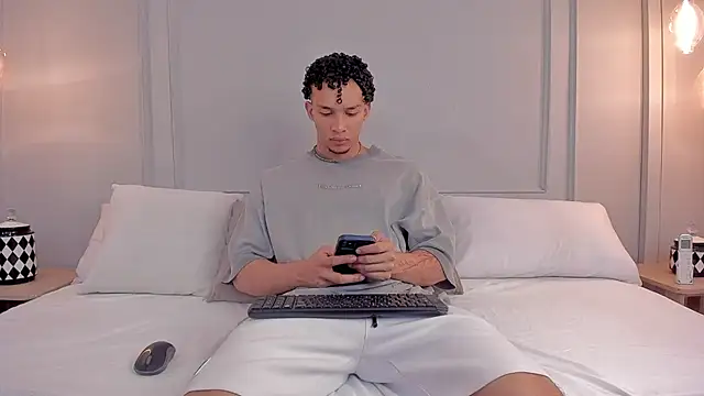 Dominick star online show from 20, 11, 2025