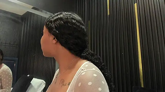 Sofi Fox  online show from 27, 11, 2025