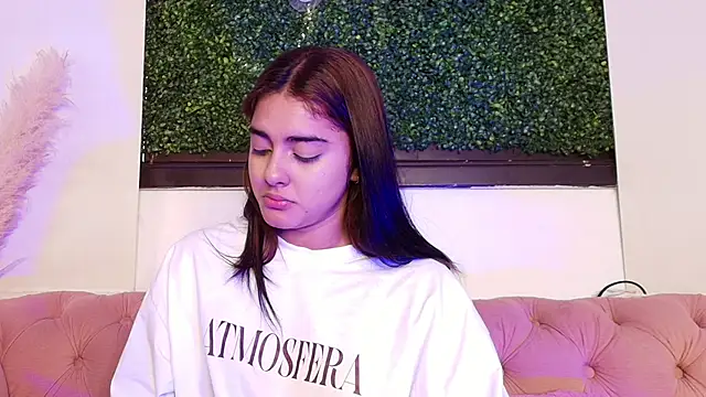 Snapshot of natalia_aguirre1 chatting on 27, 2, 2026 natalia aguirre1 online show from 27, 2, 2026