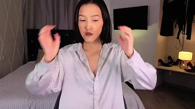 Snapshot of CarrieAmber chatting on 21, 11, 2025 CarrieAmber online show from 21, 11, 2025