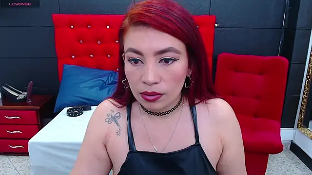 VickyJohnson1 online show from 25, 1, 2025