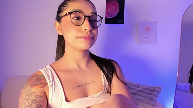 Snapshot of sensualhaven_ chatting on 30, 11, 2025 sensualhaven online show from 30, 11, 2025