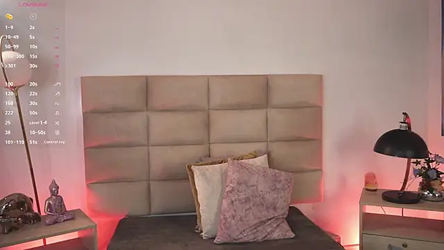 lexiee grey  online show from 12, 11, 2025