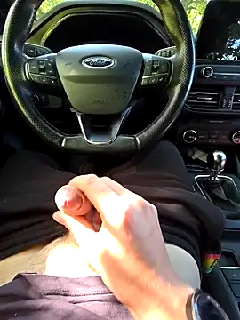 Titanhoott online show from 18, 9, 2025