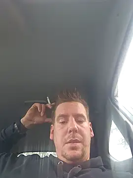 Titanhoott online show from 21, 11, 2025