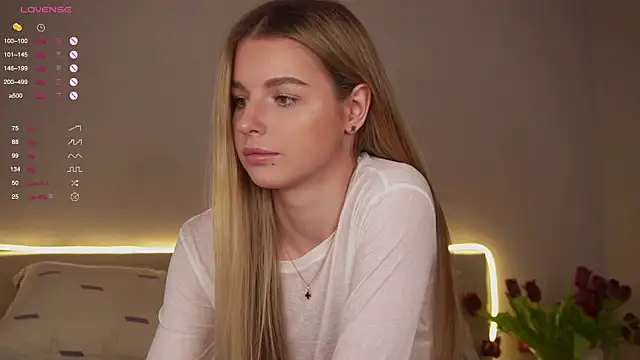 Snapshot of Sunshine_Diana chatting on 12, 3, 2025 Sunshine Diana online show from 12, 3, 2025