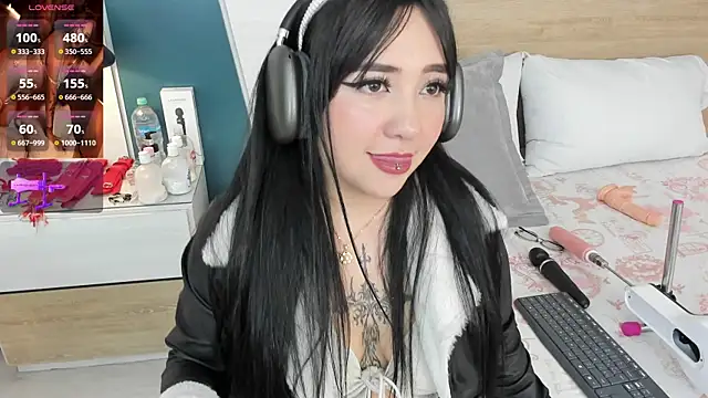 Megansttein  online show from 16, 1, 2025