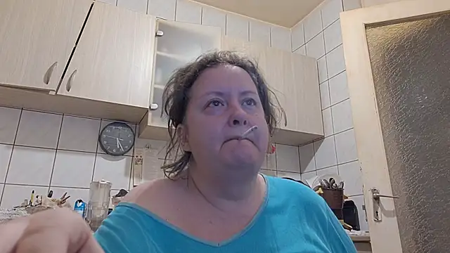 Snapshot of melissaBlessing chatting on 21, 10, 2025 melissaBlessing online show from 21, 10, 2025