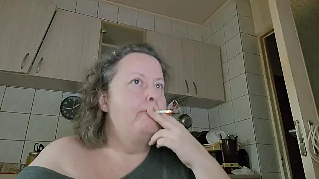 Snapshot of melissaBlessing chatting on 14, 12, 2025 melissaBlessing online show from 14, 12, 2025