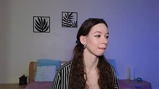 katycrown online show from 13, 3, 2025