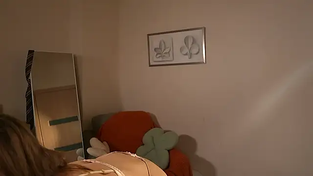 EnchantedIvy online show from 15, 3, 2026