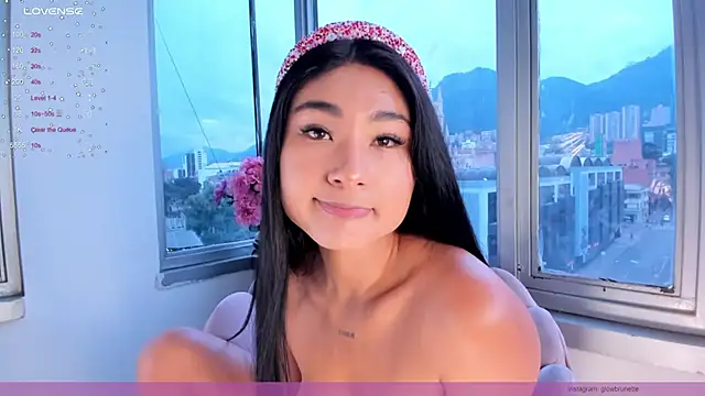 Megan Lim online show from 17, 12, 2024