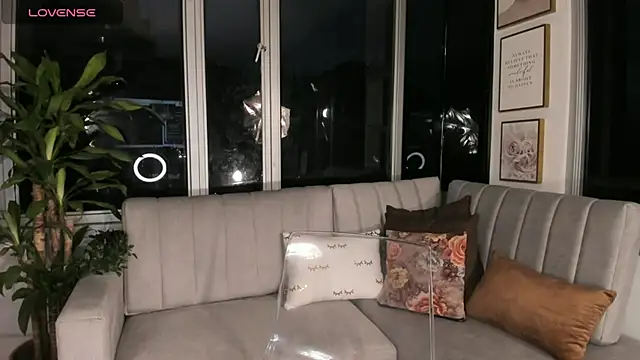 Megan Lim online show from 7, 2, 2025