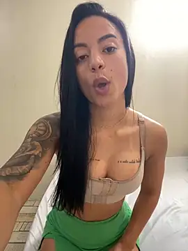 Snapshot of Elamesmamorena chatting on 5, 11, 2025 Elamesmamorena online show from 5, 11, 2025