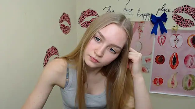 Snapshot of MademoiselleCl chatting on 20, 12, 2024 MademoiselleCl online show from 20, 12, 2024