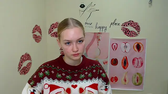 Snapshot of MademoiselleCl chatting on 8, 1, 2025 MademoiselleCl online show from 8, 1, 2025