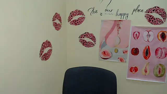 Snapshot of MademoiselleCl chatting on 9, 1, 2025 MademoiselleCl online show from 9, 1, 2025
