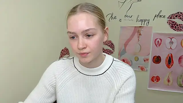 Snapshot of MademoiselleCl chatting on 17, 1, 2025 MademoiselleCl online show from 17, 1, 2025