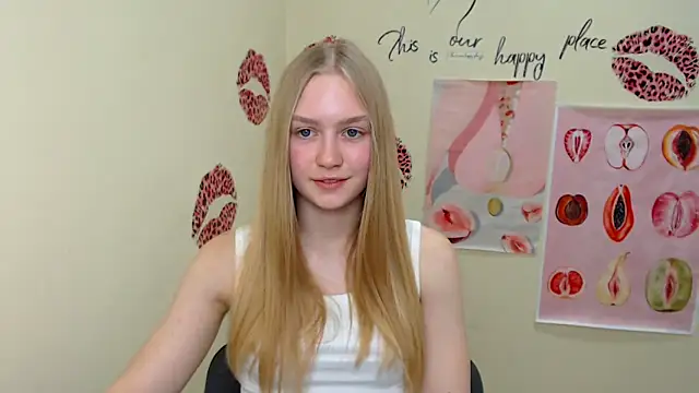 Snapshot of MademoiselleCl chatting on 2, 2, 2025 MademoiselleCl online show from 2, 2, 2025