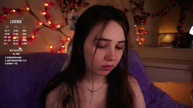 GillianDowdey online show from 21, 11, 2025