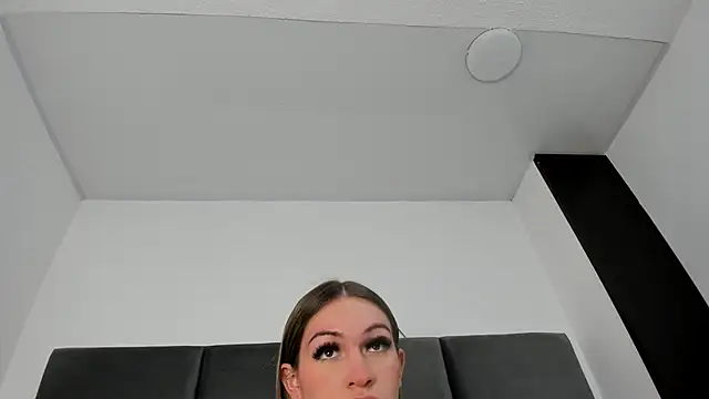 Lizz Luna online show from 11, 10, 2025