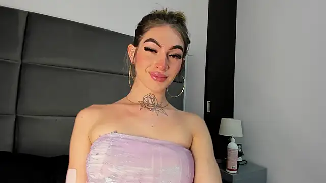 Lizz Luna online show from 6, 11, 2025