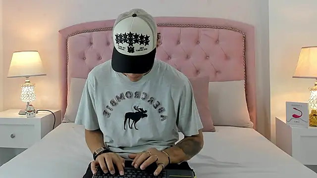 Snapshot of Buda_and_Cataleya_ chatting on 24, 1, 2025 Buda and Cataleya  online show from 24, 1, 2025