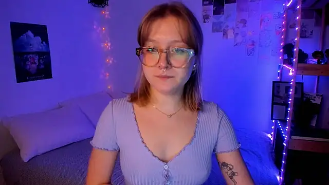 Snapshot of leazy_peazy chatting on 5, 11, 2025 leazy peazy online show from 5, 11, 2025