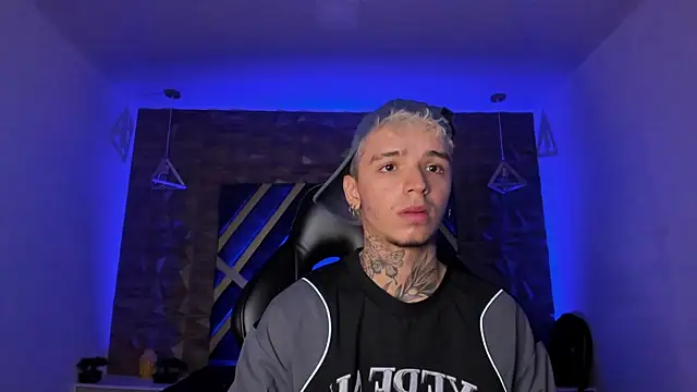 Ian Castillo  online show from 13, 2, 2026