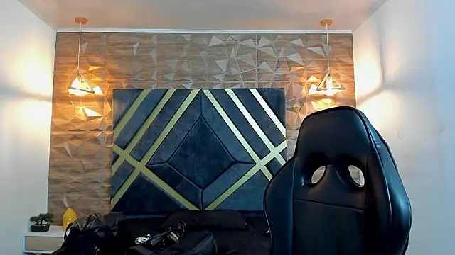 Ian Castillo  online show from 3, 3, 2026